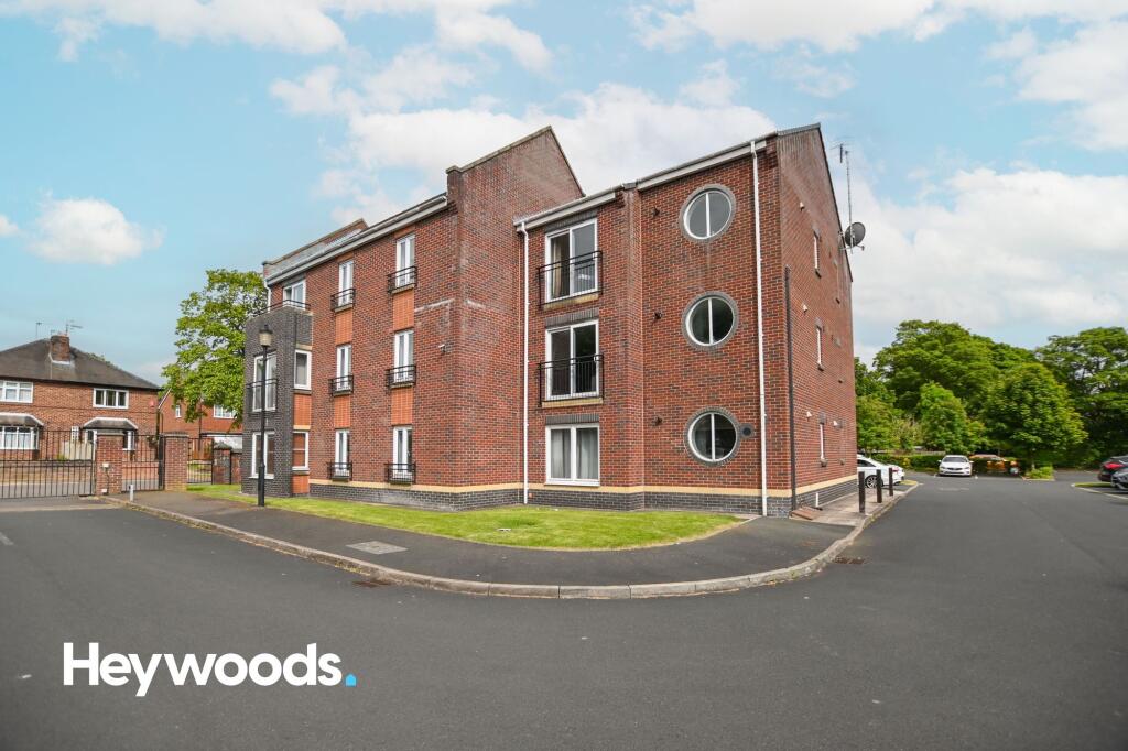 2 bed 1st Floor Flat for rent in Hanchurch. From Heywoods - Newcastle-under-Lyme