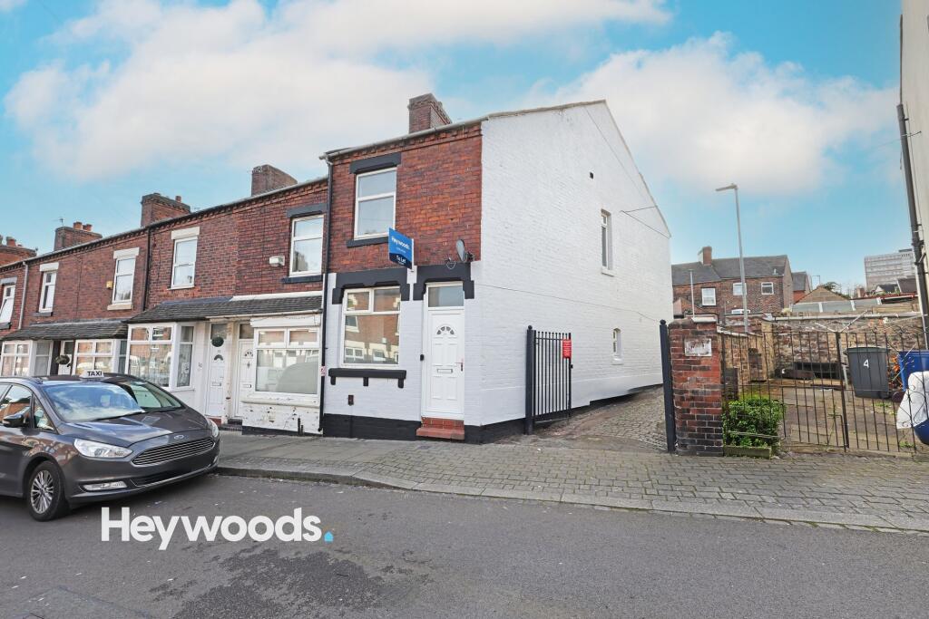 3 bed Mid Terraced House for rent in Stoke-on-Trent. From Heywoods - Newcastle-under-Lyme