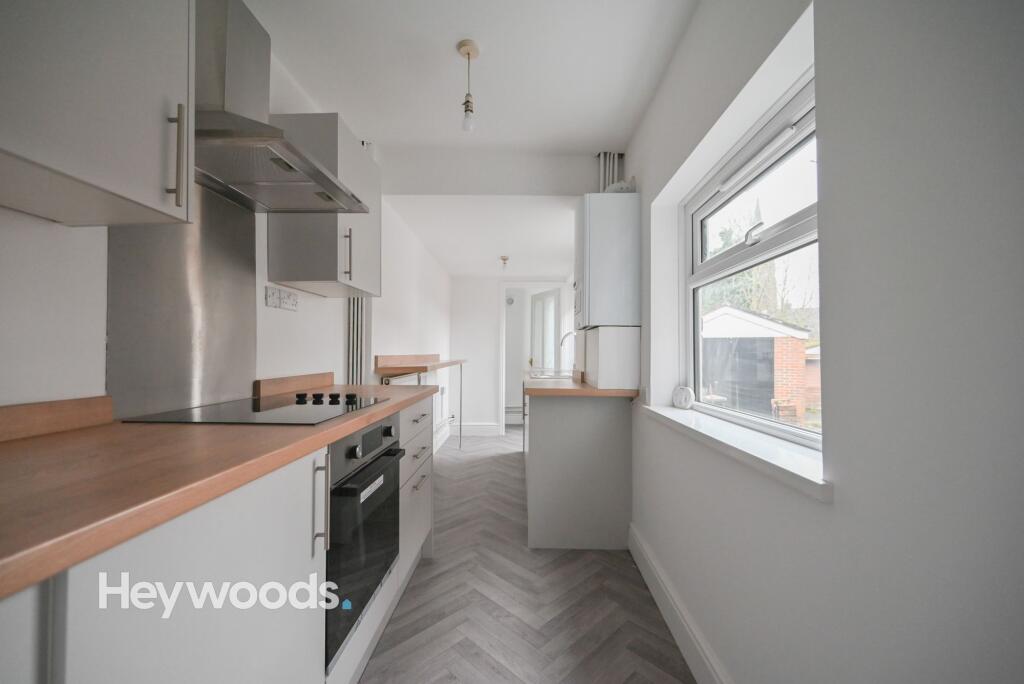 2 bed Mid Terraced House for rent in Newcastle-under-Lyme. From Heywoods - Newcastle-under-Lyme