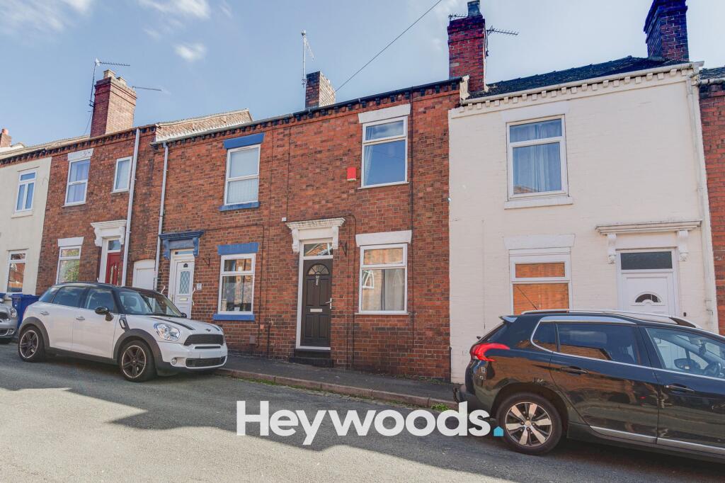 2 bed Mid Terraced House for rent in Newcastle-under-Lyme. From Heywoods - Newcastle-under-Lyme