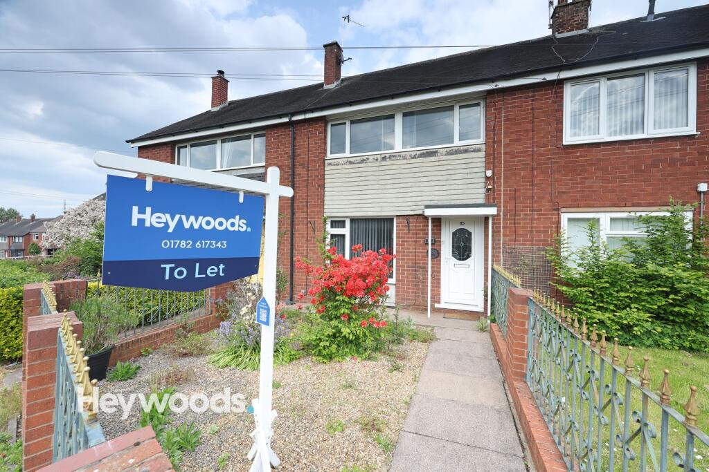 3 bed Mid Terraced House for rent in Newcastle-under-Lyme. From Heywoods - Newcastle-under-Lyme