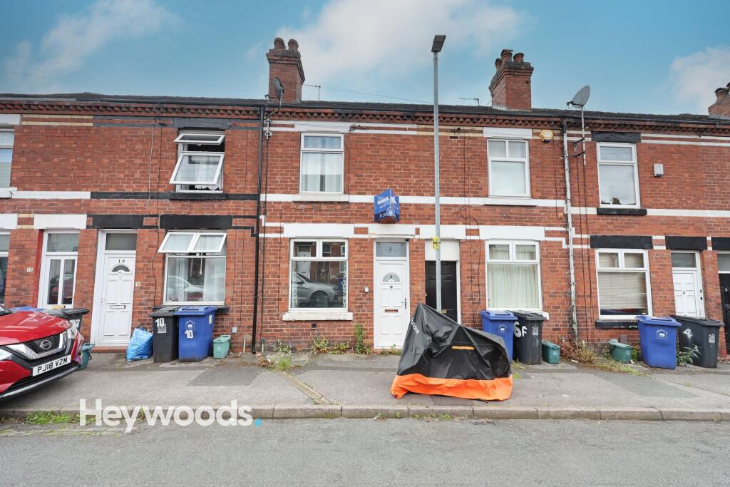 2 bed Mid Terraced House for rent in Newcastle-under-Lyme. From Heywoods - Newcastle-under-Lyme