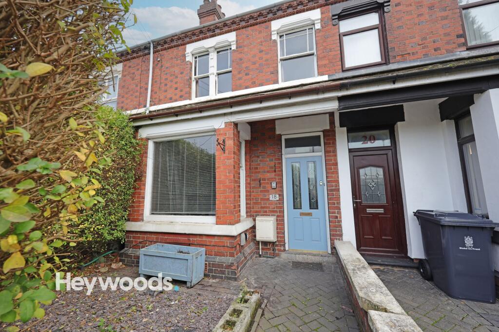 4 bed Mid Terraced House for rent in Stoke-on-Trent. From Heywoods - Newcastle-under-Lyme 4 bed Mid Terraced House for rent in Stoke-on-Trent. From Heywoods - Newcastle-under-Lyme