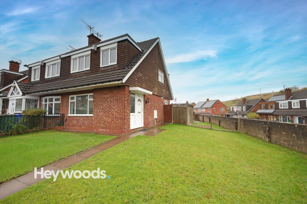 3 bed Semi Detached for rent in Stoke-on-Trent. From Heywoods - Newcastle-under-Lyme 3 bed Semi Detached for rent in Stoke-on-Trent. From Heywoods - Newcastle-under-Lyme