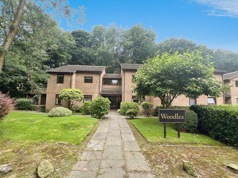 2 bed 1st Floor Flat for rent in Manchester. From Cardwells Sales - Lettings - Management & Commercial - Bolton