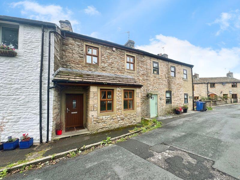 2 bed Cottage for rent in Foulridge. From Cardwells Sales - Lettings - Management & Commercial - Bolton 2 bed Cottage for rent in Foulridge. From Cardwells Sales - Lettings - Management & Commercial - Bolton