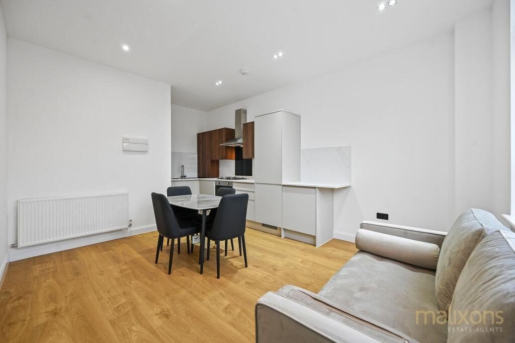 1 bed 1st Floor Flat for rent in Merton. From Malixons