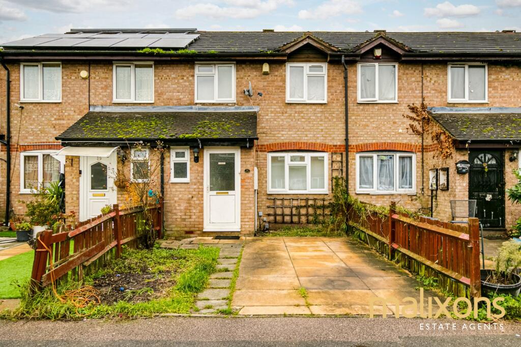 3 bed Detached for rent in Mitcham. From Malixons