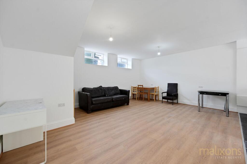 2 bed 1st Floor Flat for rent in London. From Malixons 2 bed 1st Floor Flat for rent in London. From Malixons
