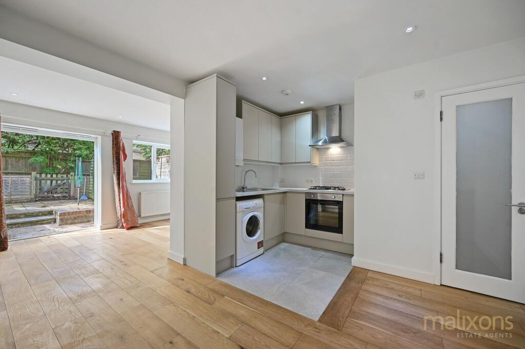 3 bed Mid Terraced House for rent in Streatham. From Malixons