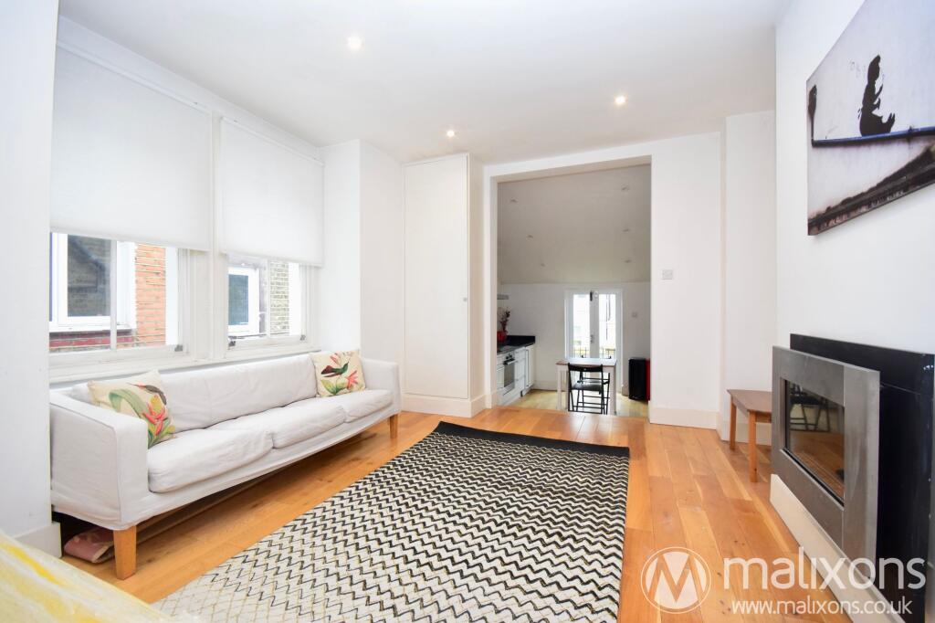 3 bed 1st Floor Flat for rent in London. From Malixons