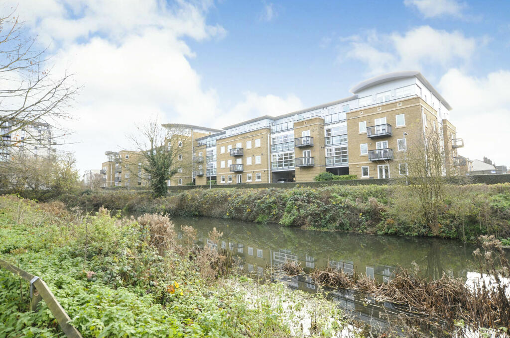 3 bed Duplex for rent in Sandon. From HOME - Chelmsford