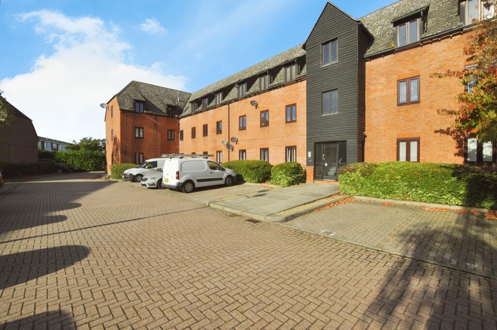 2 bed 1st Floor Flat for rent in Chelmsford. From HOME - Chelmsford