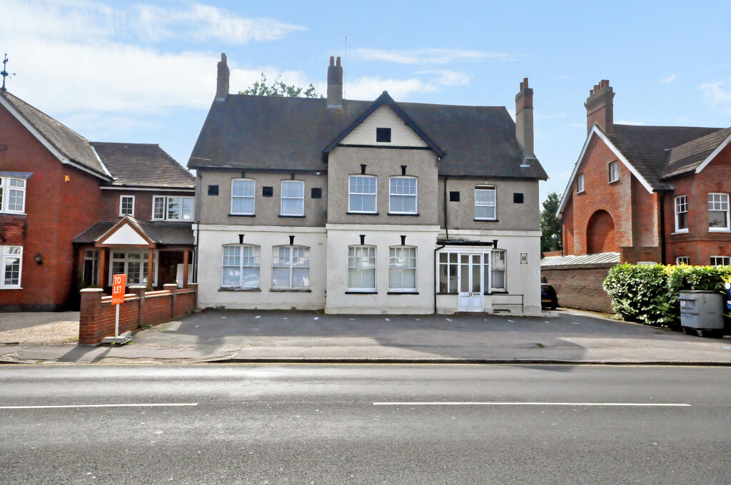 1 bed 1st Floor Flat for rent in South Weald. From HOME - Chelmsford 1 bed 1st Floor Flat for rent in South Weald. From HOME - Chelmsford
