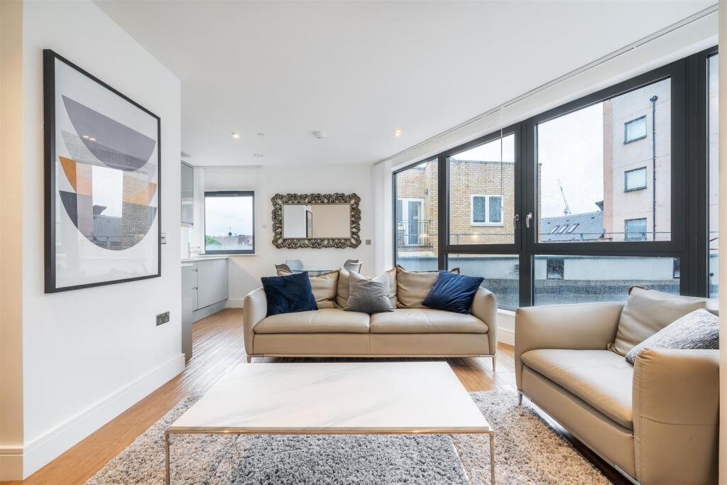 2 bed 1st Floor Flat for rent in Wandsworth. From Mariana Real Estate