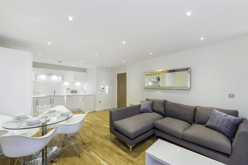 1 bed Apartment for rent in London. From Mariana Real Estate