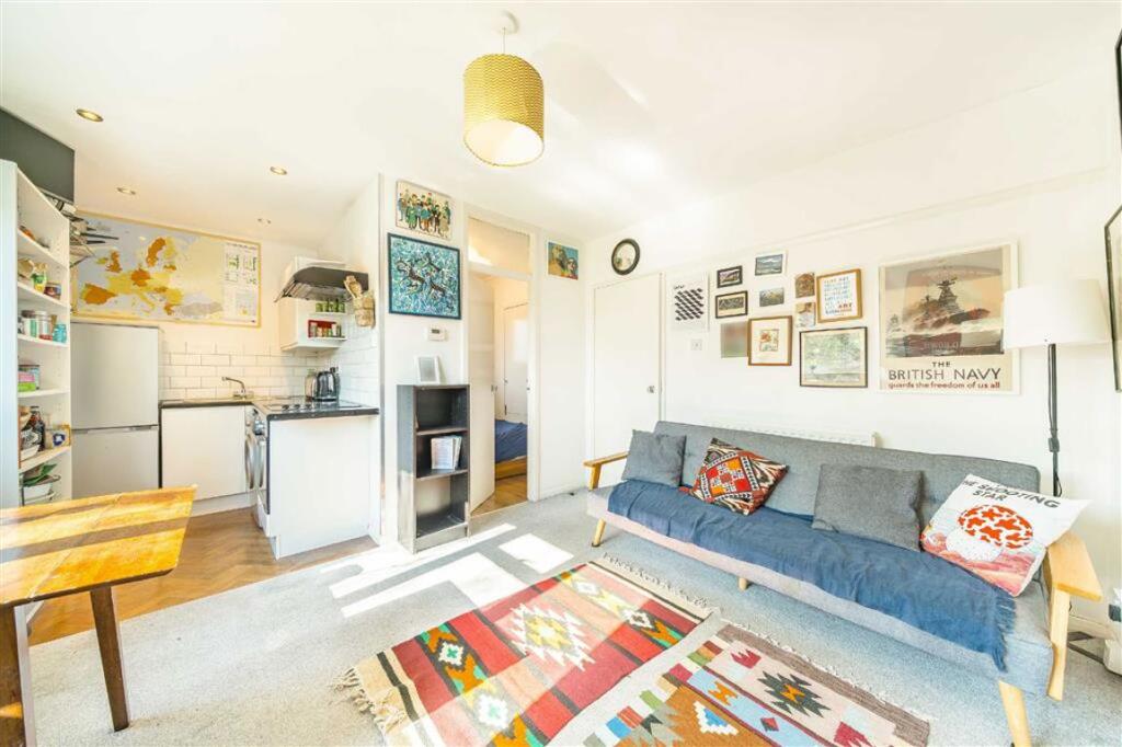 1 bed 1st Floor Flat for rent in Streatham. From Marsh & Parsons - Brixton