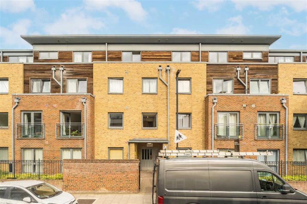 1 bed 1st Floor Flat for rent in Clapham. From Marsh & Parsons - Brixton