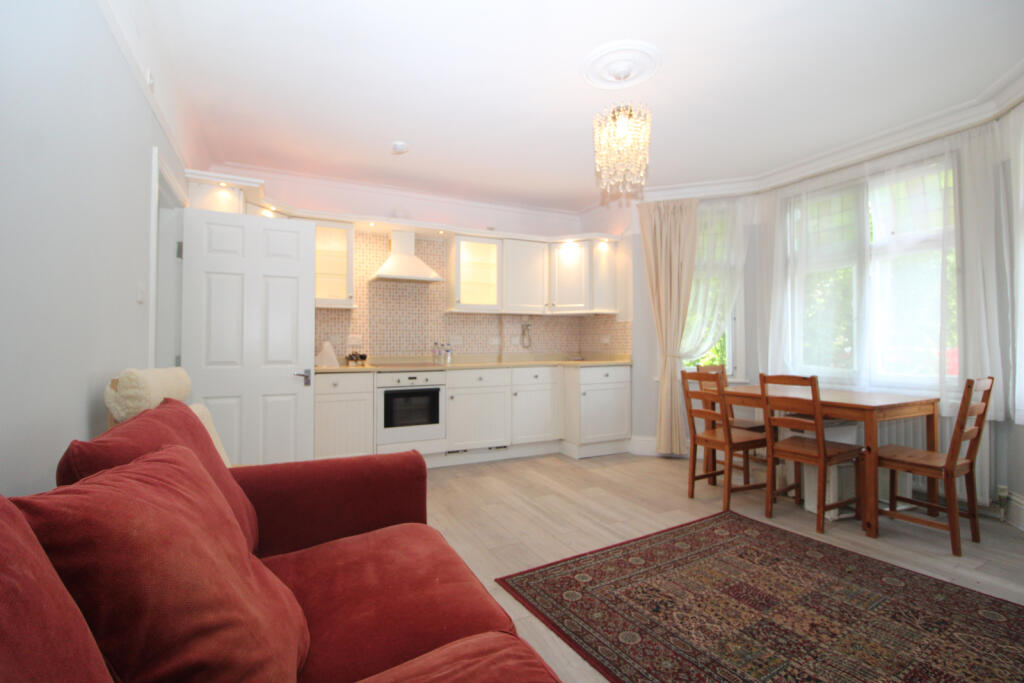 2 bed 1st Floor Flat for rent in Greenford. From Homesearch Ltd - Ealing