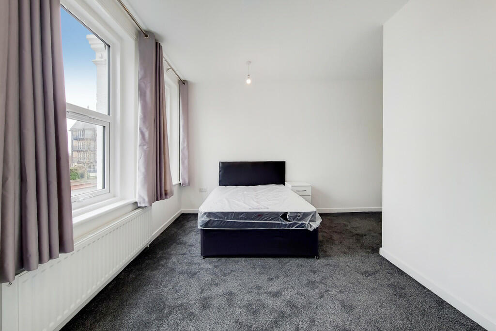 0 bed Studio for rent in Kingston upon Thames. From Martin & Co - Kingston