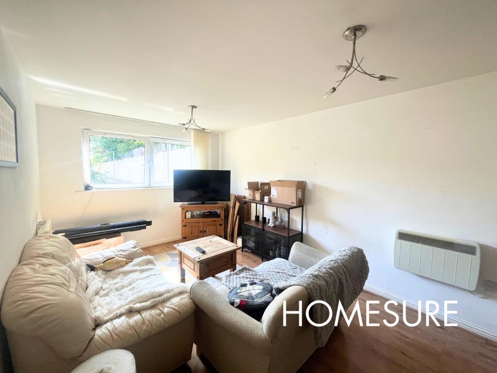 2 bed 1st Floor Flat for rent in Bebington. From Homesure Property - Liverpool