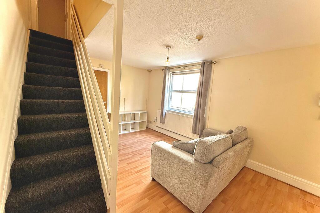 2 bed Detached for rent in Cardiff. From Horizon Properties - Cardiff