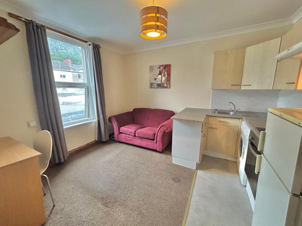1 bed 1st Floor Flat for rent in Cardiff. From Horizon Properties - Cardiff