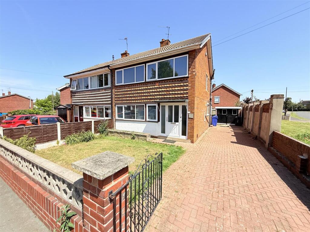 3 bed Semi Detached for rent in Edenthorpe. From Horton Knights - Doncaster 3 bed Semi Detached for rent in Edenthorpe. From Horton Knights - Doncaster