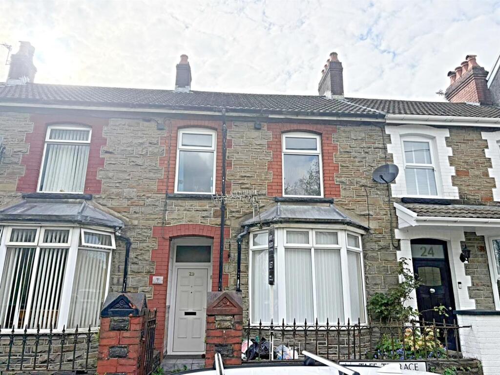 3 bed Mid Terraced House for rent in Mountain Ash. From Hoskins Johnson - Pontypridd