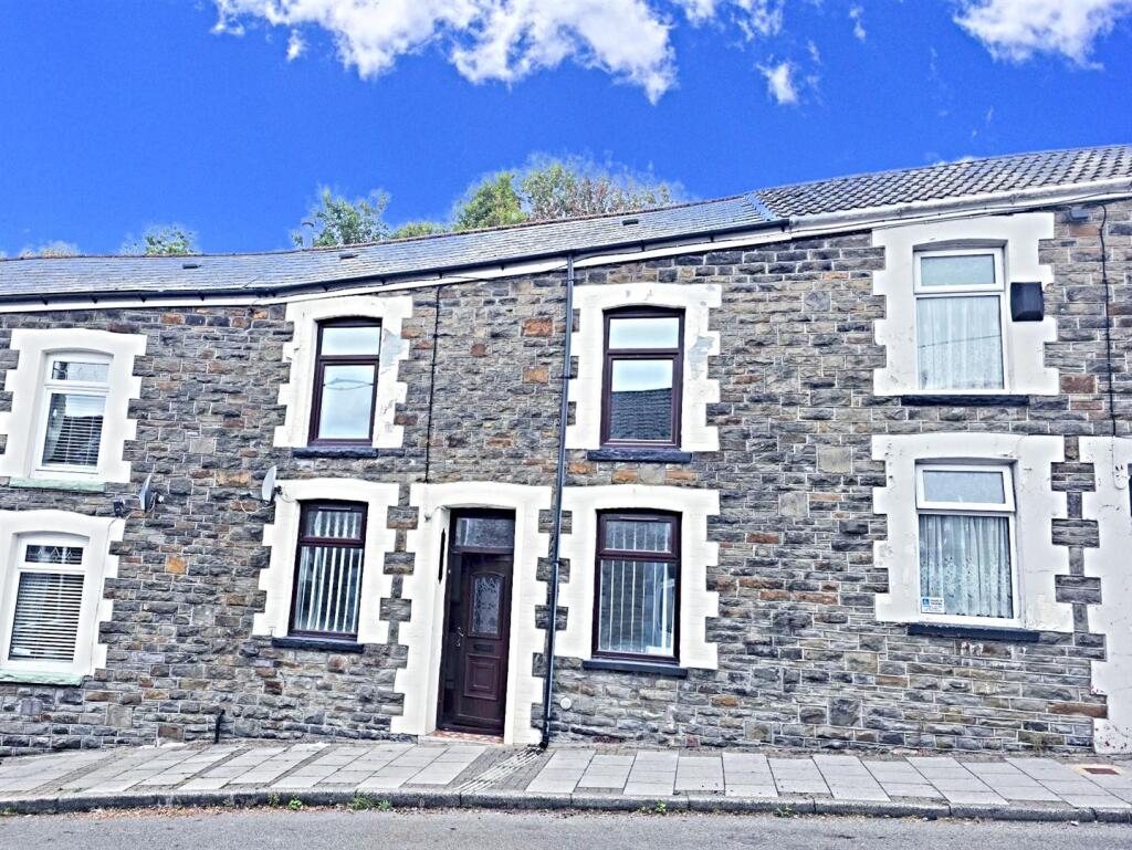 2 bed Mid Terraced House for rent in Penrhys. From Hoskins Johnson - Pontypridd