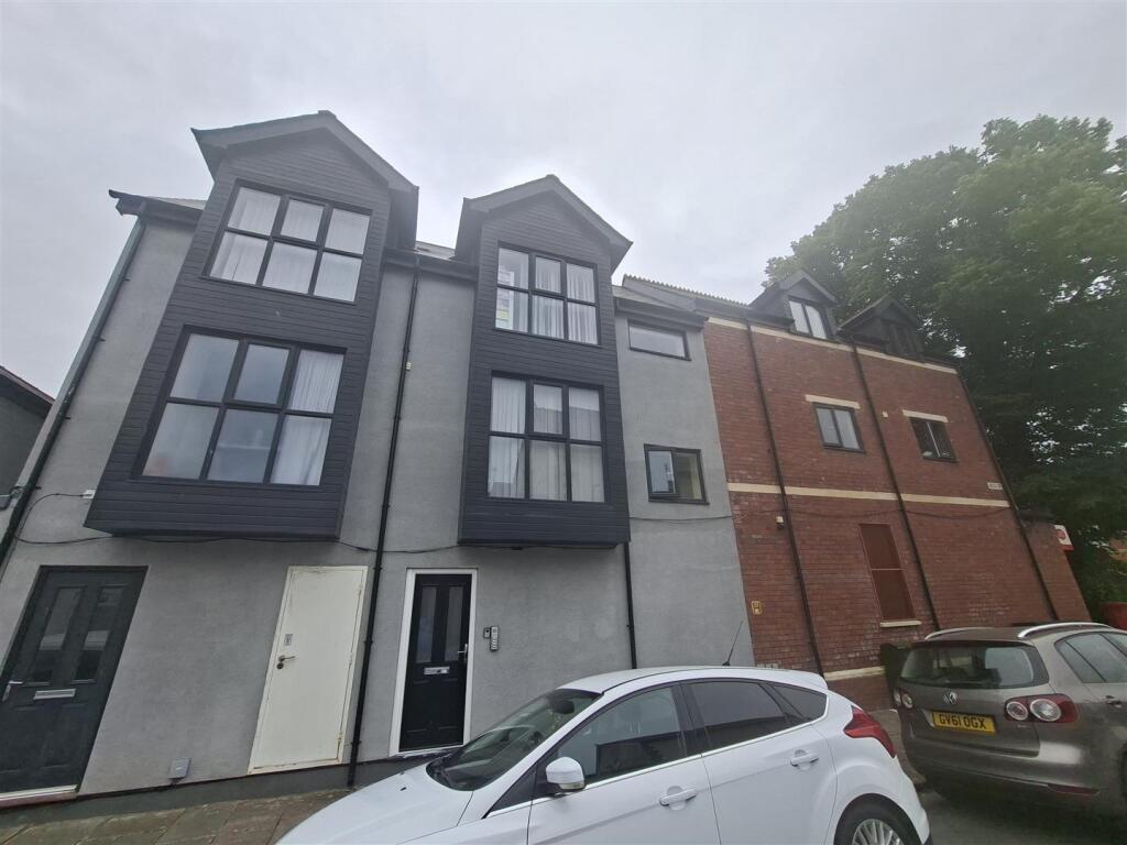 1 bed Apartment for rent in St Fagans. From Hoskins Morgan - Cardiff
