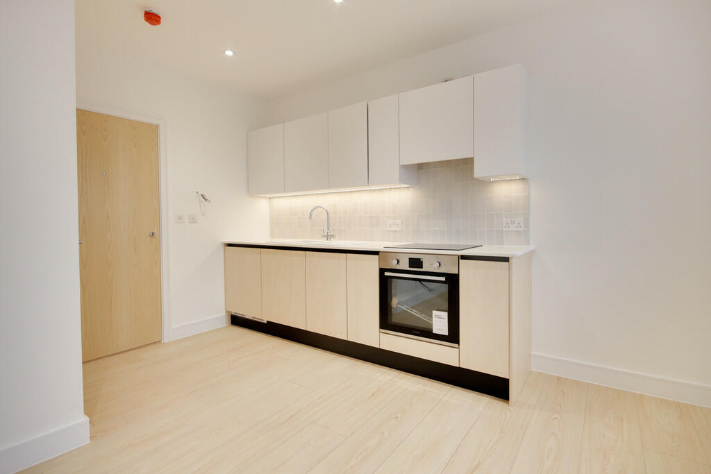 1 bed Apartment for rent in Sindlesham. From Martin & Co - Wokingham