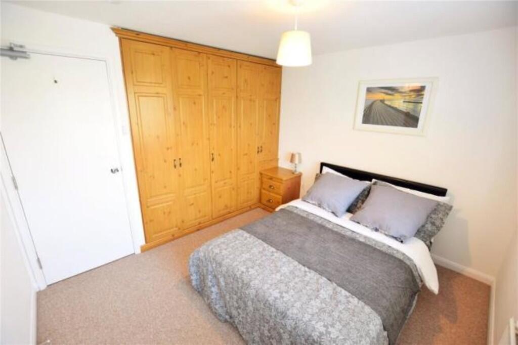 1 bed House Share for rent in Bracknell. From Martin & Co - Wokingham 1 bed House Share for rent in Bracknell. From Martin & Co - Wokingham