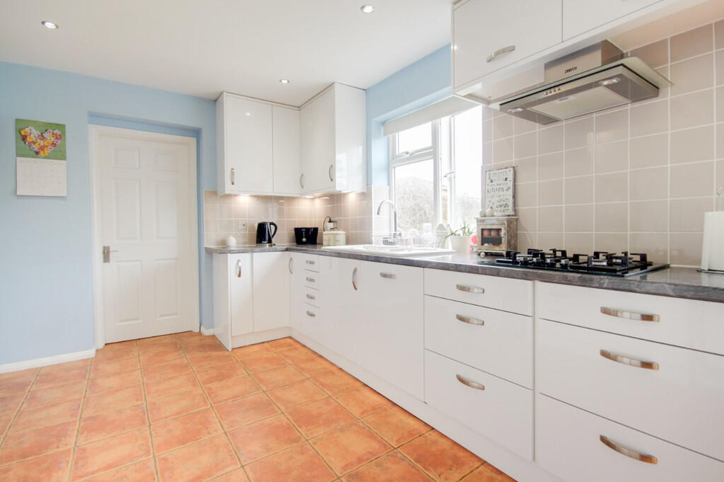 3 bed Semi Detached for rent in Wokingham. From Martin & Co - Wokingham