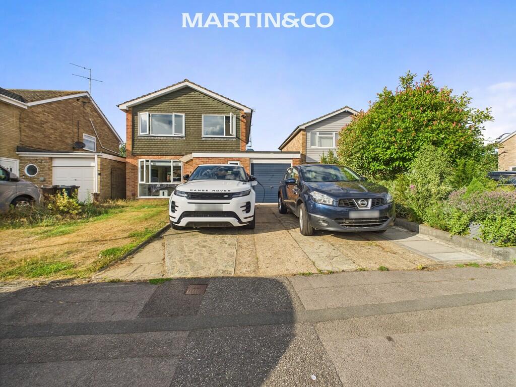 3 bed Detached for rent in Wokingham. From Martin & Co - Wokingham