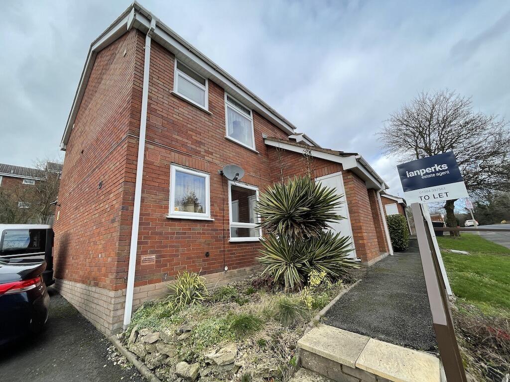 1 bed House (unspecified) for rent in Brierley Hill. From Ian Perks Estate Agents - Stourbridge 1 bed House (unspecified) for rent in Brierley Hill. From Ian Perks Estate Agents - Stourbridge