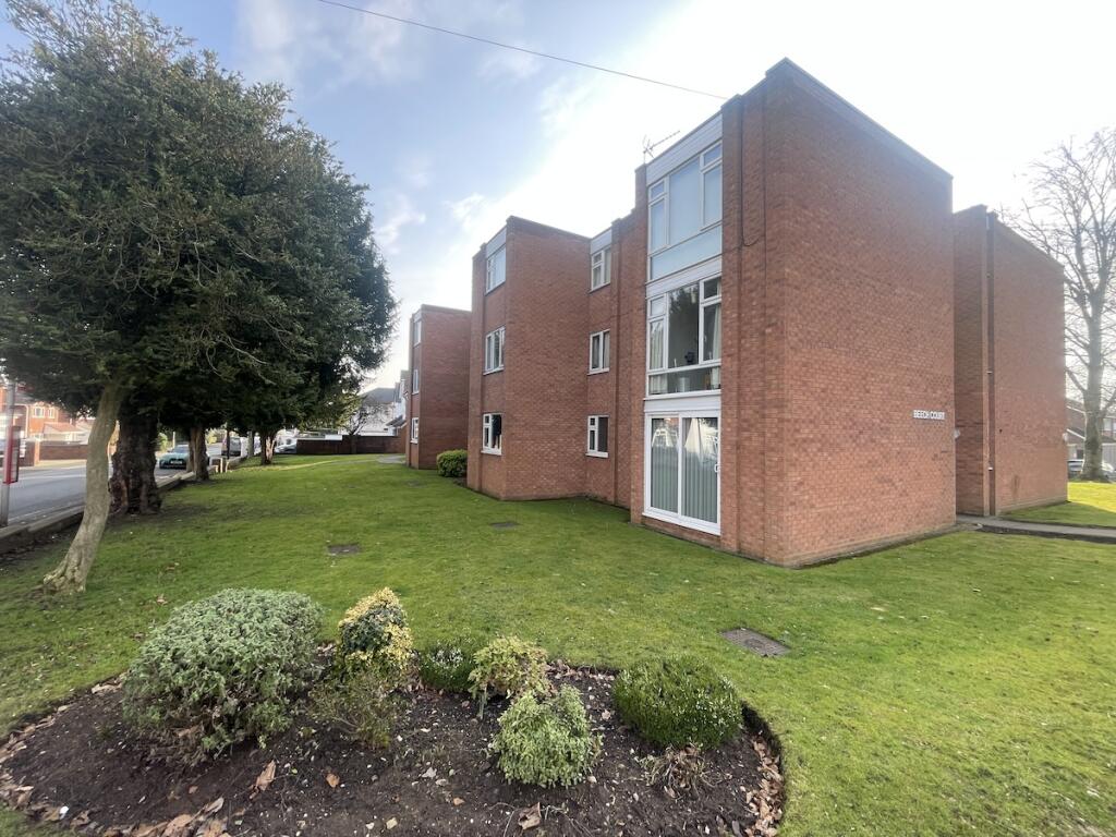2 bed 1st Floor Flat for rent in Stourbridge. From Ian Perks Estate Agents - Stourbridge