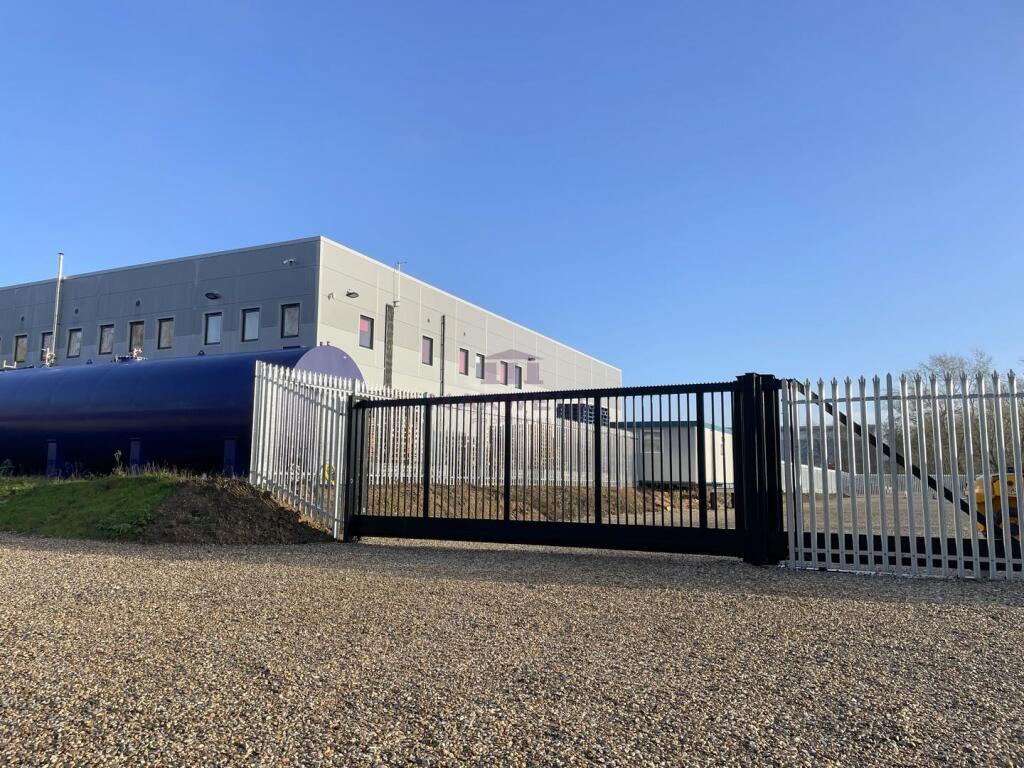 0 bed Car Parking for rent in . From Maxwell Property - London