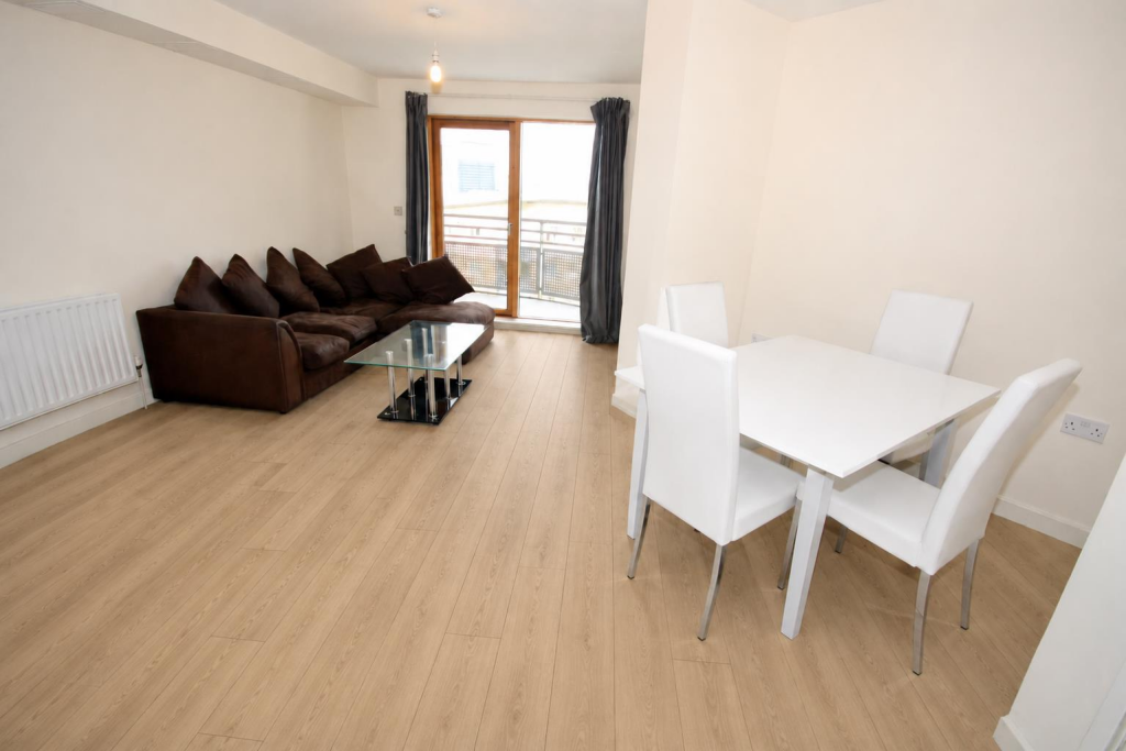 2 bed 1st Floor Flat for rent in Bow. From Maxwell Property - London