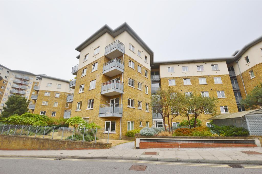 1 bed 1st Floor Flat for rent in Bow. From Maxwell Property - London