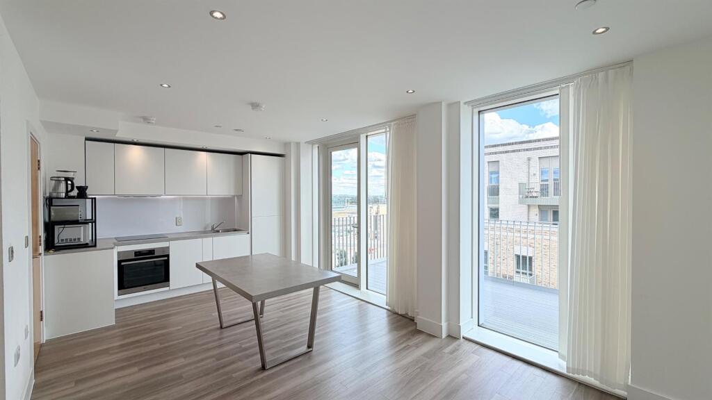 1 bed 1st Floor Flat for rent in Woolwich. From Maxwell Property - London