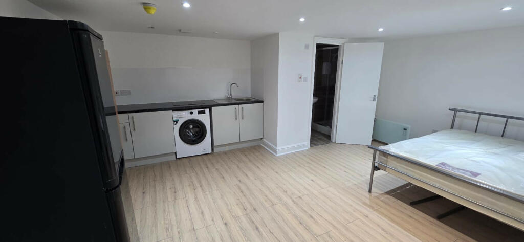 0 bed Studio for rent in London. From ubaTaeCJ