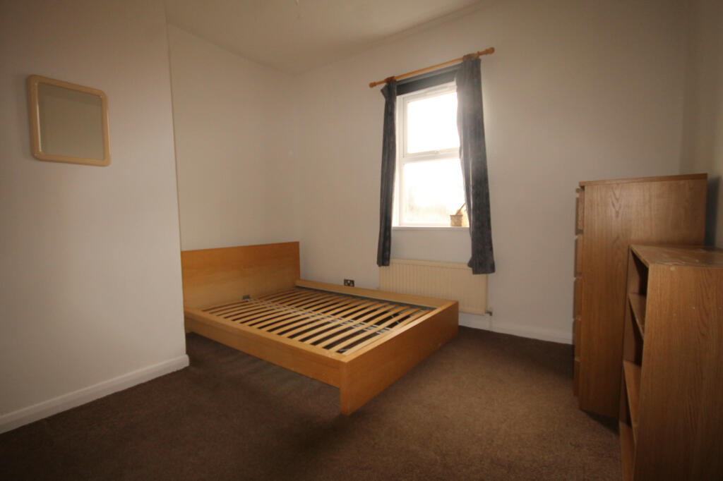 1 bed Flat for rent in Southgate. From Maxwells Estates