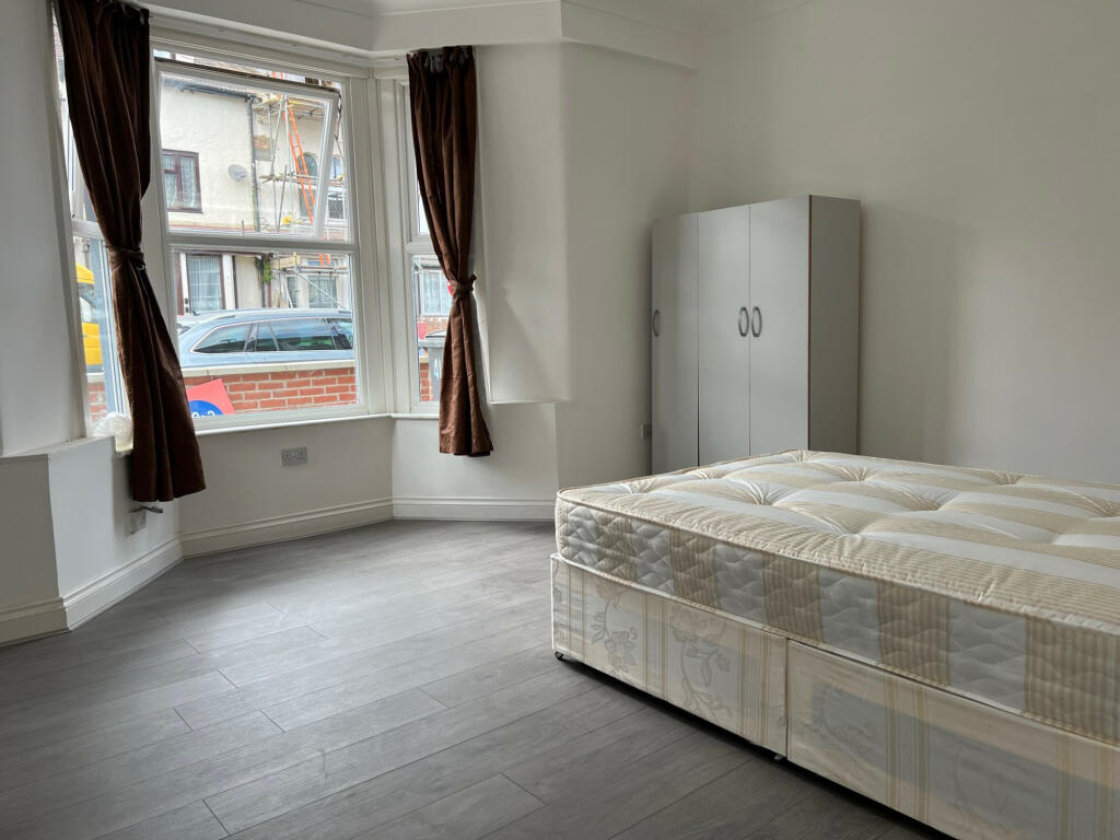 0 bed Room for rent in Walthamstow. From Maxwells Estates