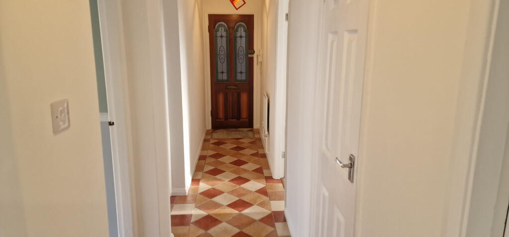 2 bed 1st Floor Flat for rent in Romford. From Maxwells Estates