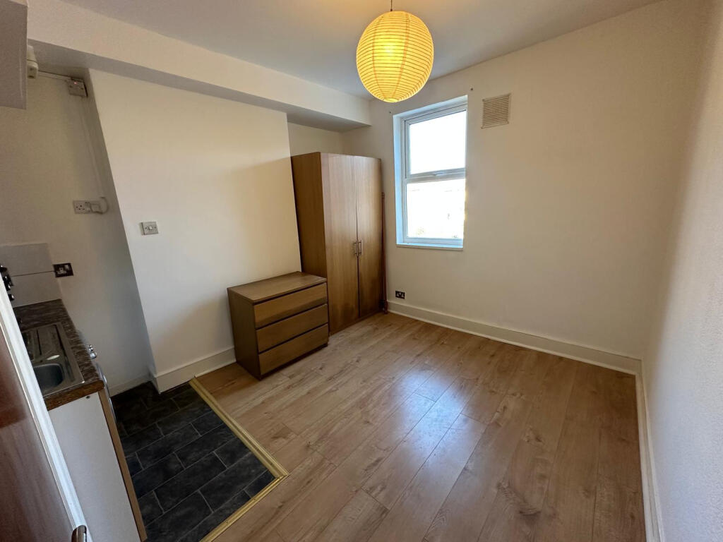 0 bed Studio for rent in Hackney. From Maxwells Estates