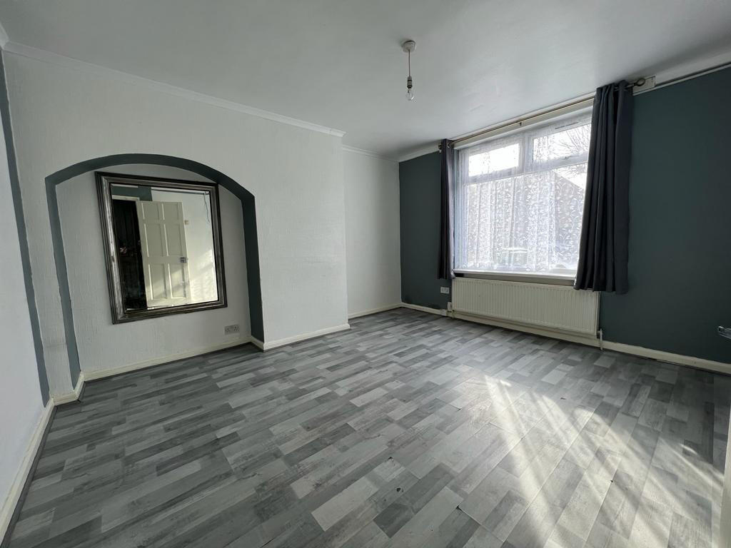 3 bed Semi Detached for rent in Dagenham. From Maxwells Estates