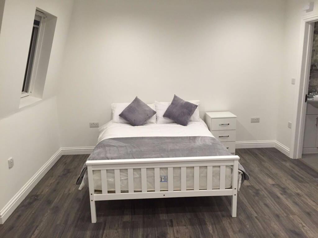4 bed Studio for rent in Islington. From Maxwells Estates 4 bed Studio for rent in Islington. From Maxwells Estates