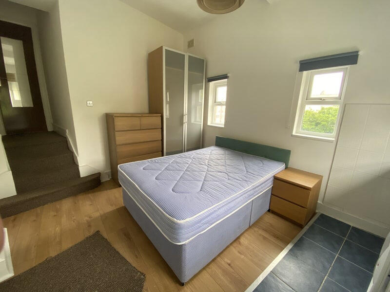 4 bed Studio for rent in Stoke Newington. From Maxwells Estates 4 bed Studio for rent in Stoke Newington. From Maxwells Estates