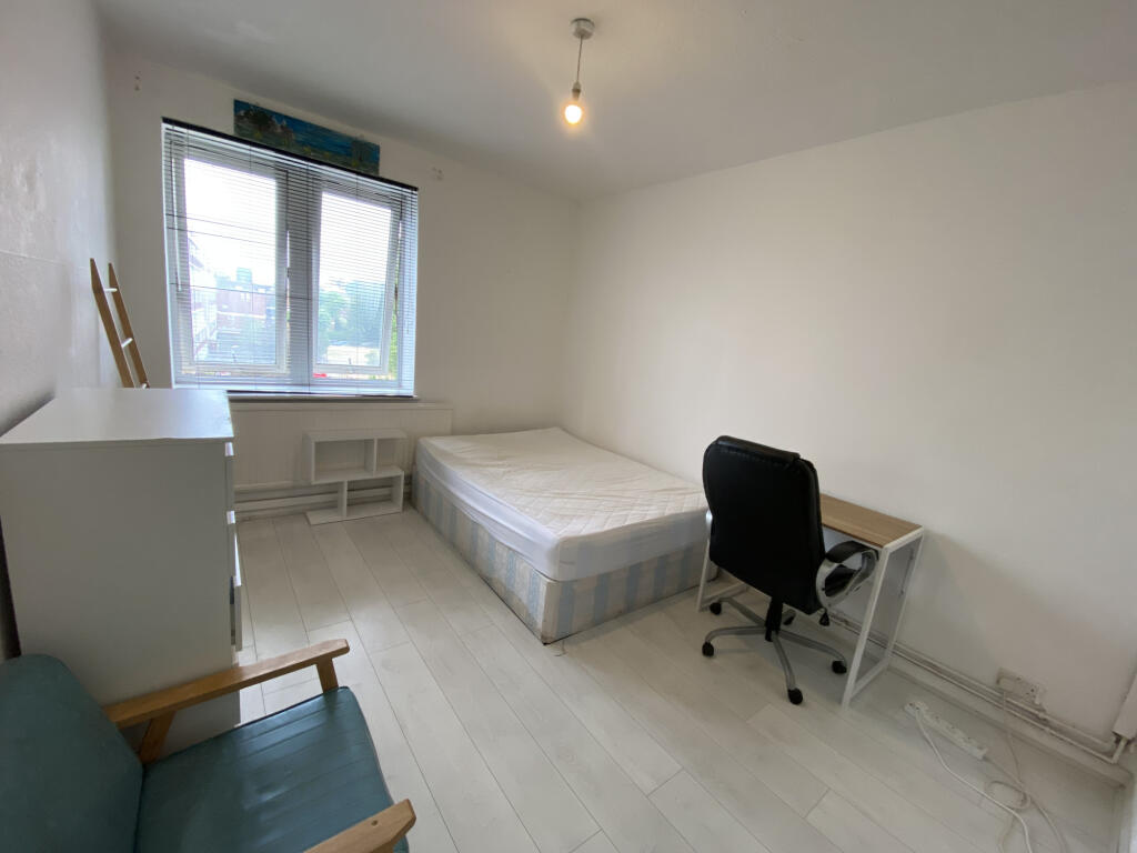 1 bed Flat Share for rent in Bethnal Green. From Maxwells Estates 1 bed Flat Share for rent in Bethnal Green. From Maxwells Estates